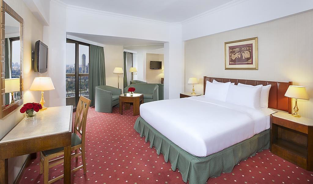 Deluxe King Room with Nile View